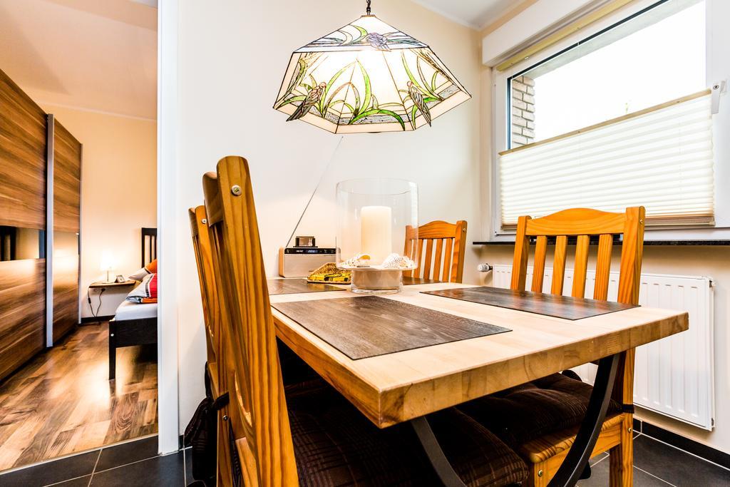 Design Apartment In Koeln Mit Terrasse Room photo