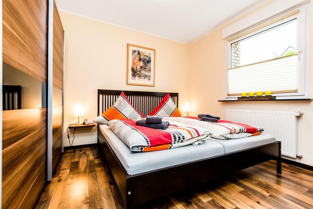 Design Apartment In Koeln Mit Terrasse Room photo
